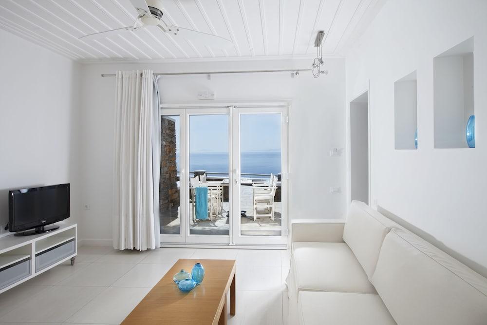 Selana Suites Chrisopigi  Bagian luar foto
